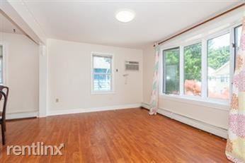 202 Beech St #2 - Photo 3 of 11