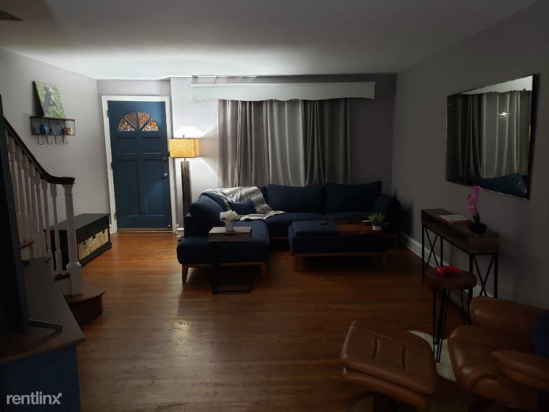 477 Van Kirk St - Photo 2 of 8