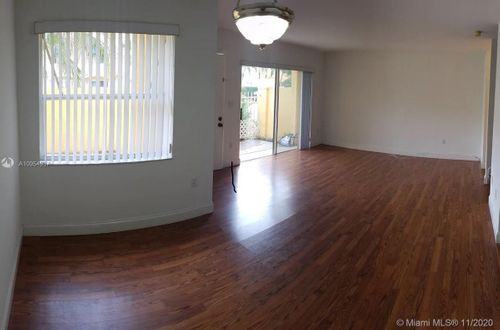 370 Nw 85th Ct #1803 - Photo 3 of 8