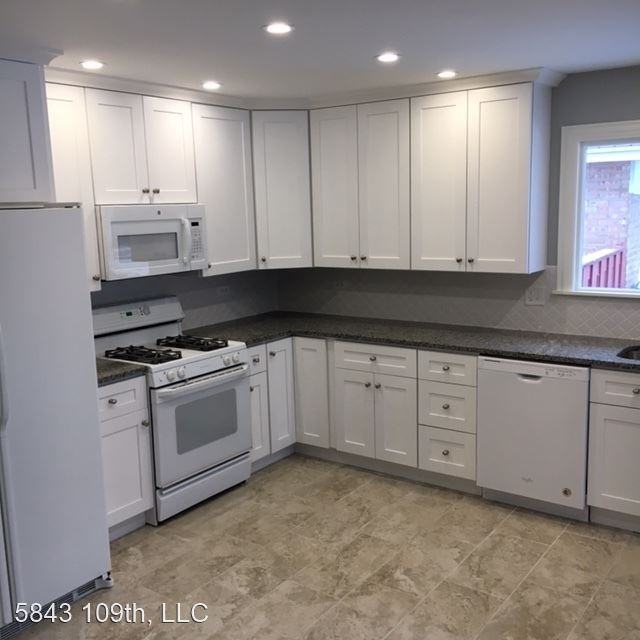 5843 109th Pl - Photo 2 of 12