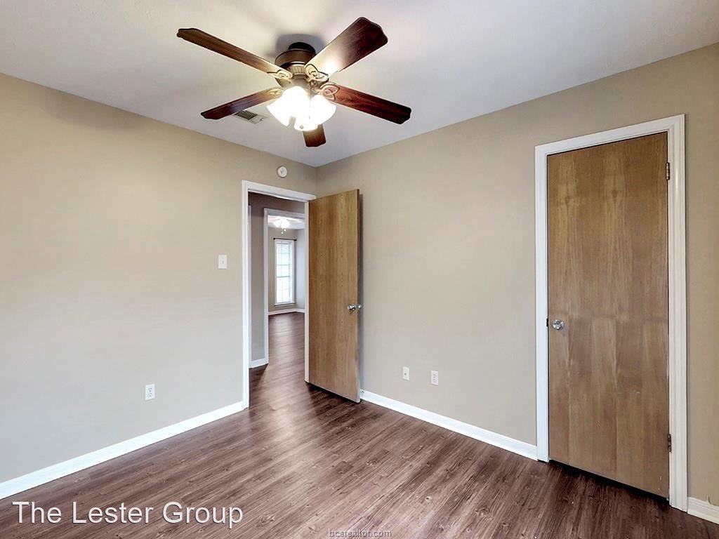 3306 Dallis Dr - Photo 3 of 11