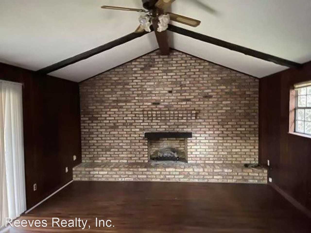 2706 West Rd - Photo 3 of 12