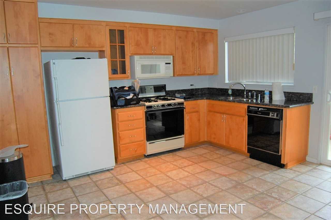303 Sharon Ln - Photo 3 of 17