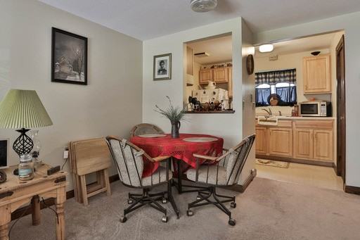 20 Village Green Rd - Photo 2 of 6