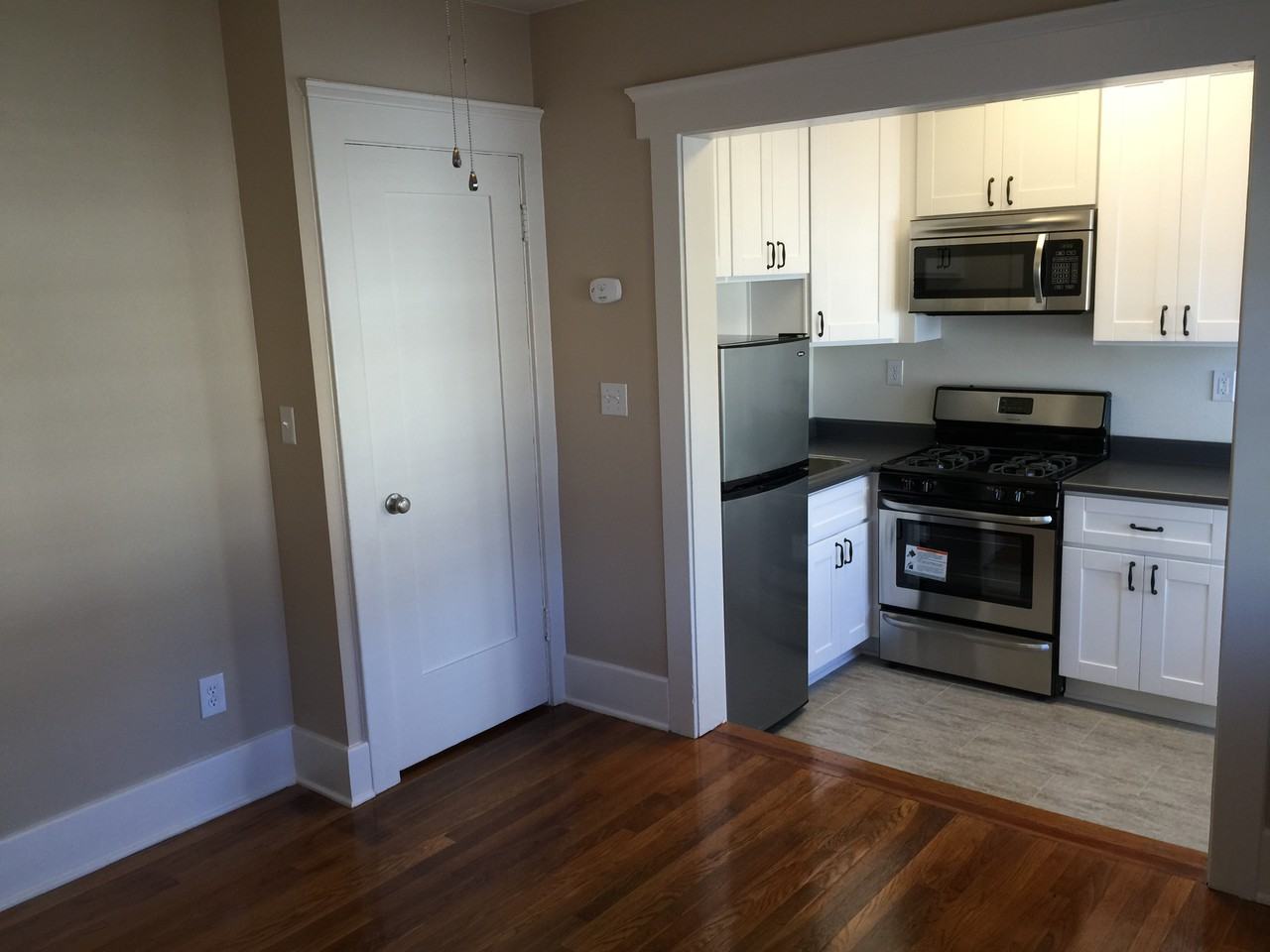 610 W. Laurel St. - Photo 3 of 11