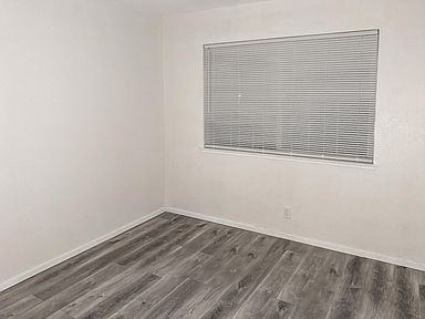 3288 Coldwater Drive - Photo 3 of 6