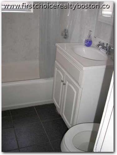 Chiswick Rd. - Photo 2 of 4