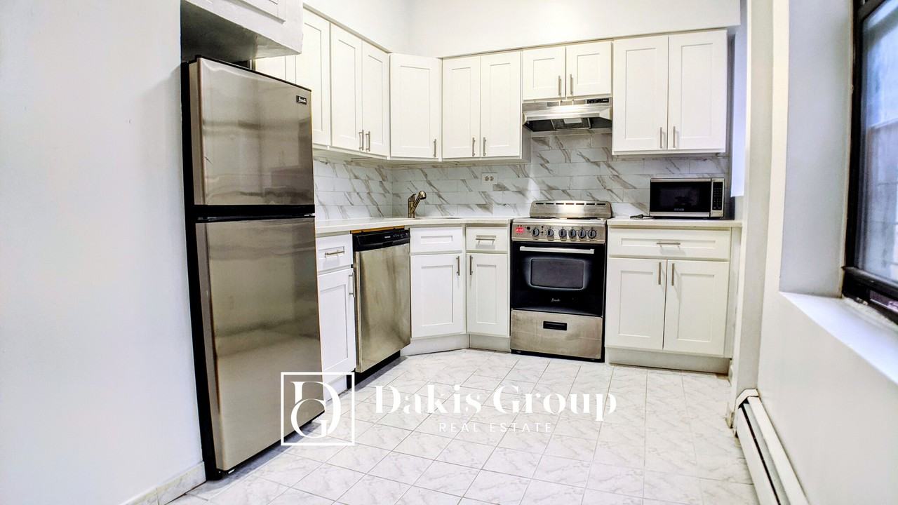 2334 28th Ave #3DGA