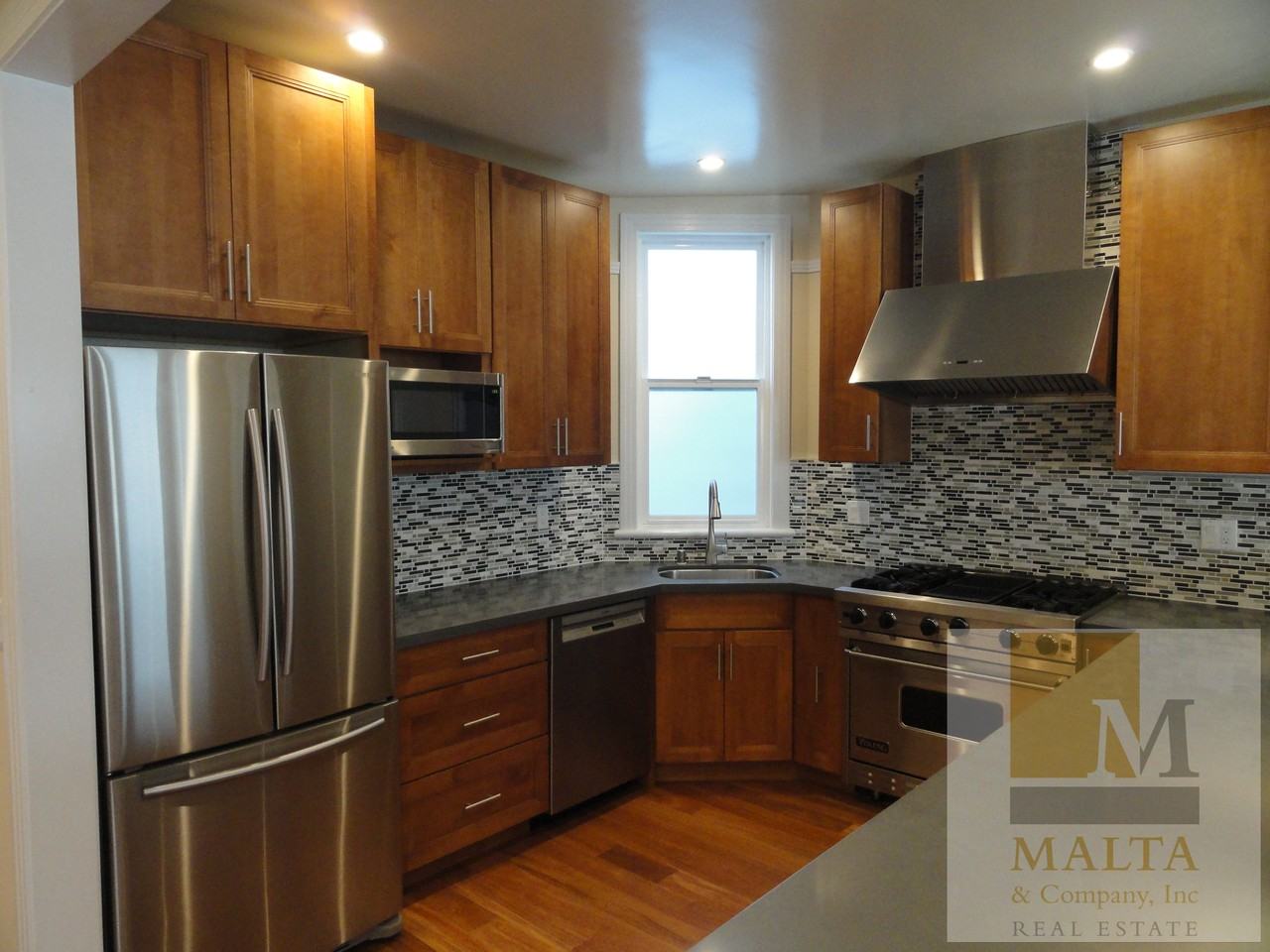 1960 Fell Street - Photo 3 of 13