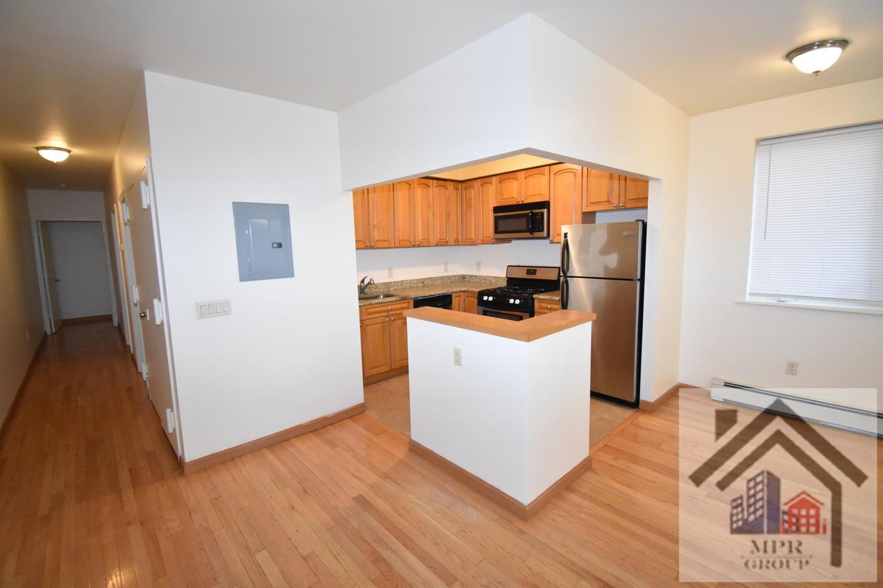 200 Davis Avenue 1 - Photo 2 of 10