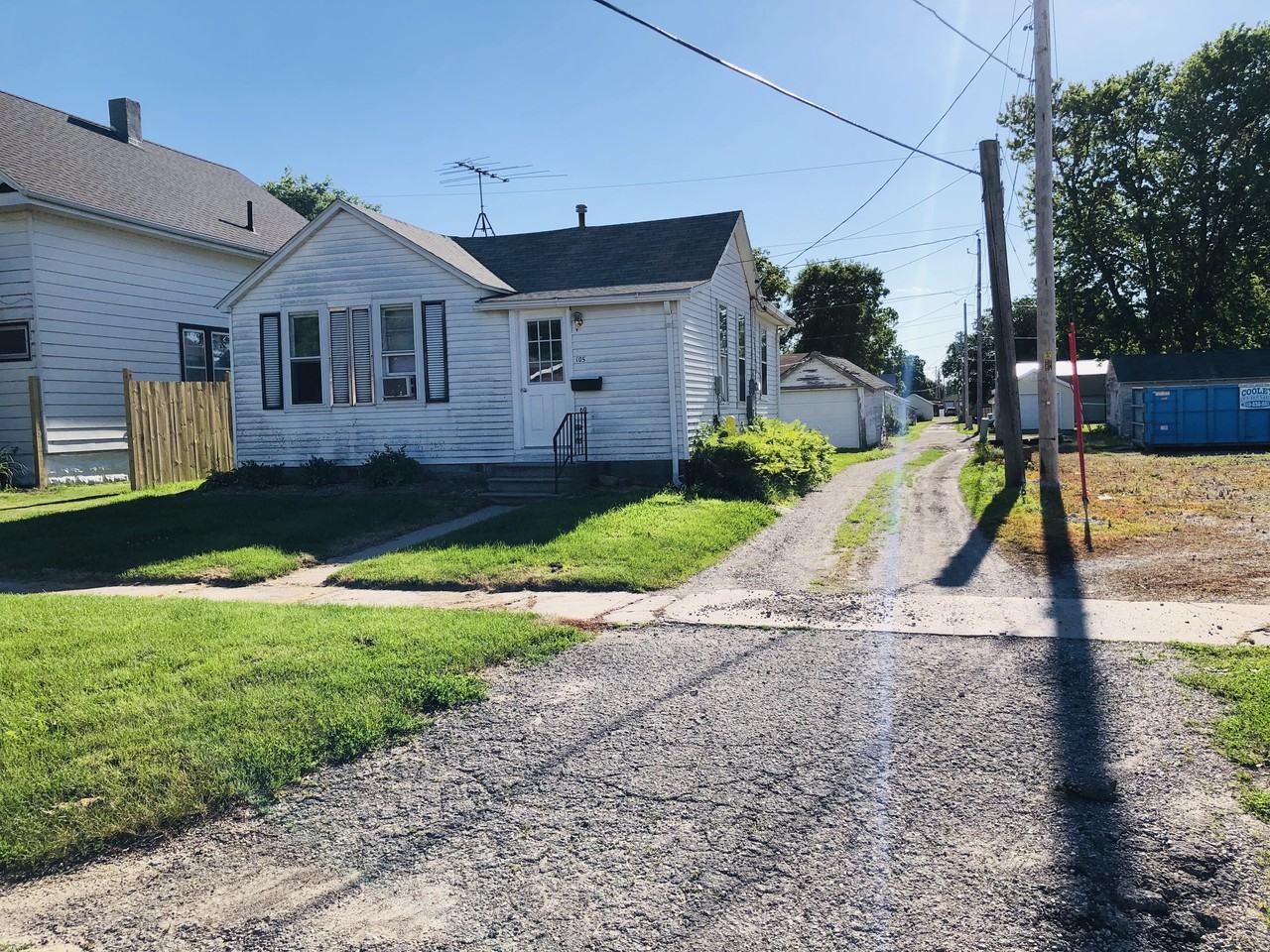 105 Commercial Street - Photo 2 of 13