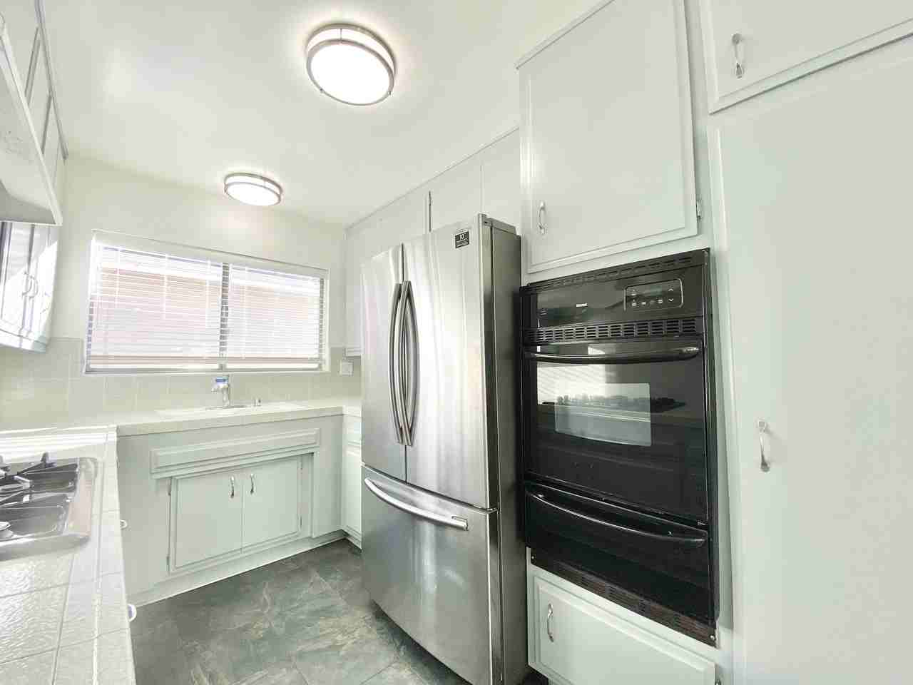 1446 S Canfield Ave #7A