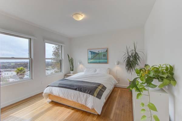 158 Santa Barbara Ave - Photo 3 of 6