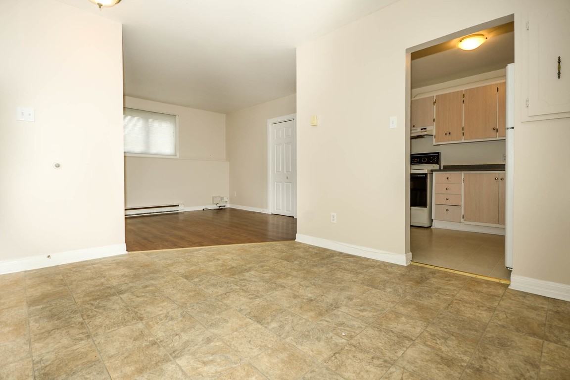 69 Cowan Avenue - Apt - Photo 3 of 14