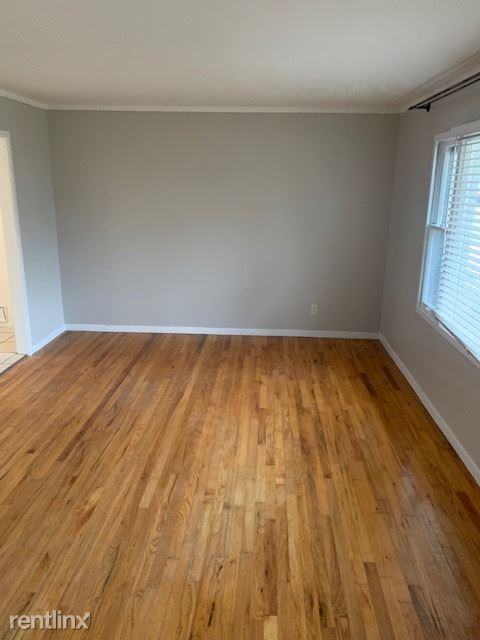 7212 Outlook St - Photo 3 of 15