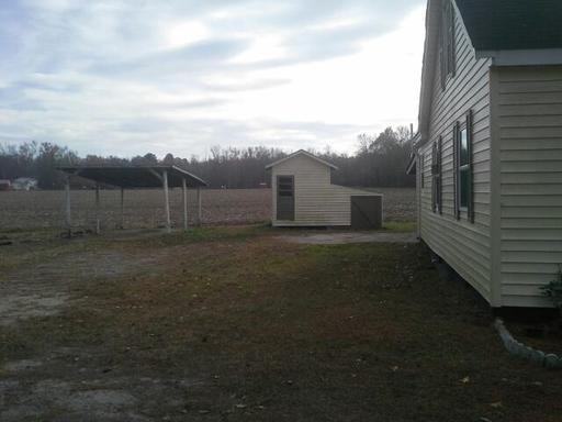 469 Lambs Rd - Photo 3 of 9