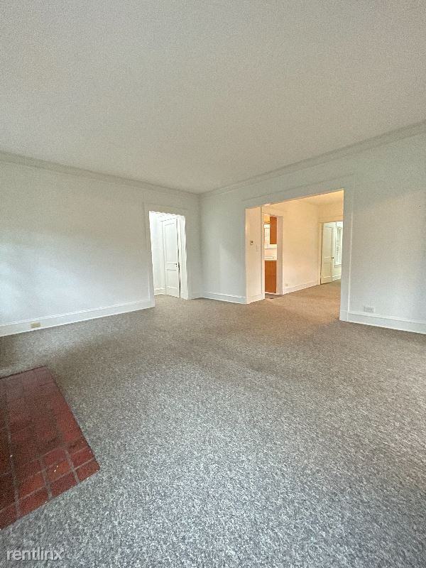 14308 14308 Superior Road 2 - Photo 3 of 19