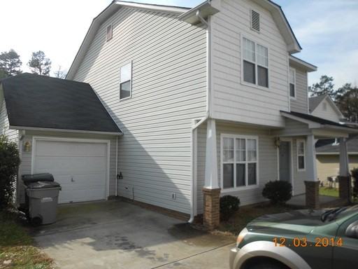 881 Raindrops Rd - Photo 2 of 20