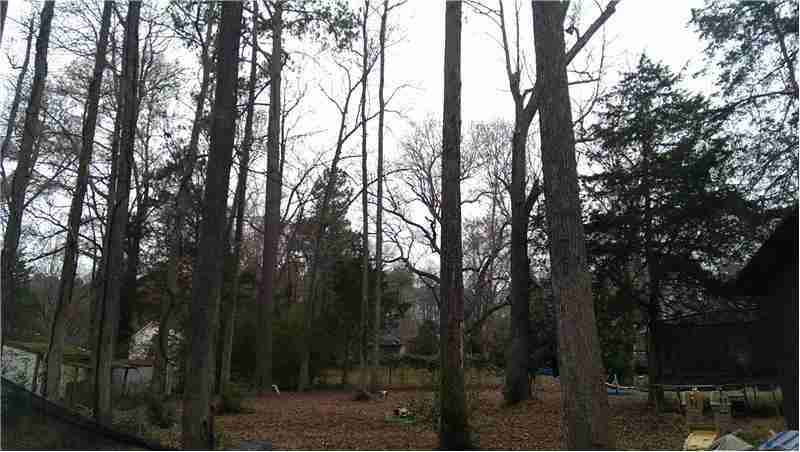 603 Parkview Dr - Photo 3 of 4