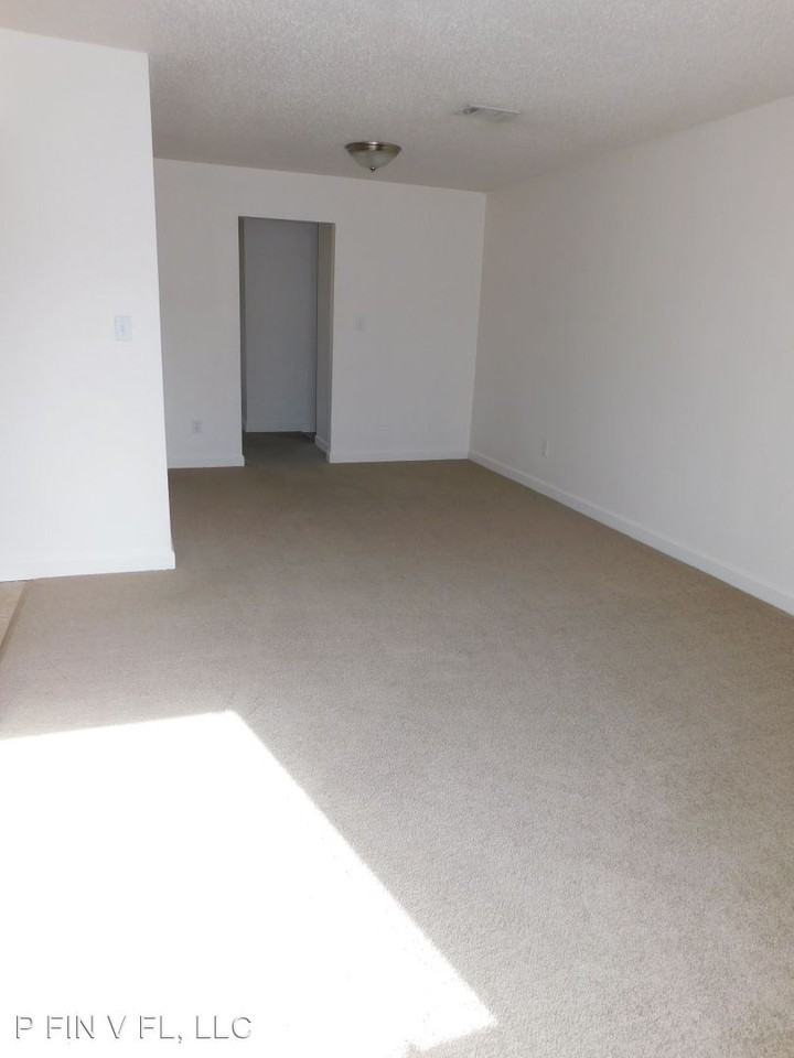 26 Arva Ct - Photo 2 of 16