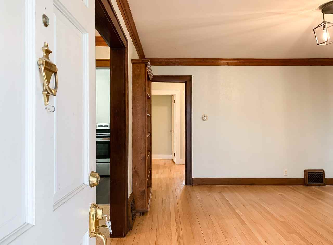 1941 Berkley Pl - Photo 2 of 32