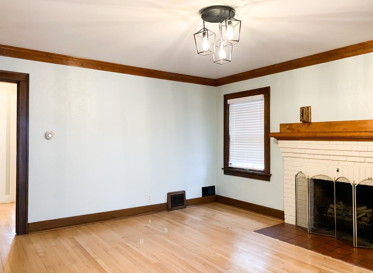 1941 Berkley Pl - Photo 3 of 32