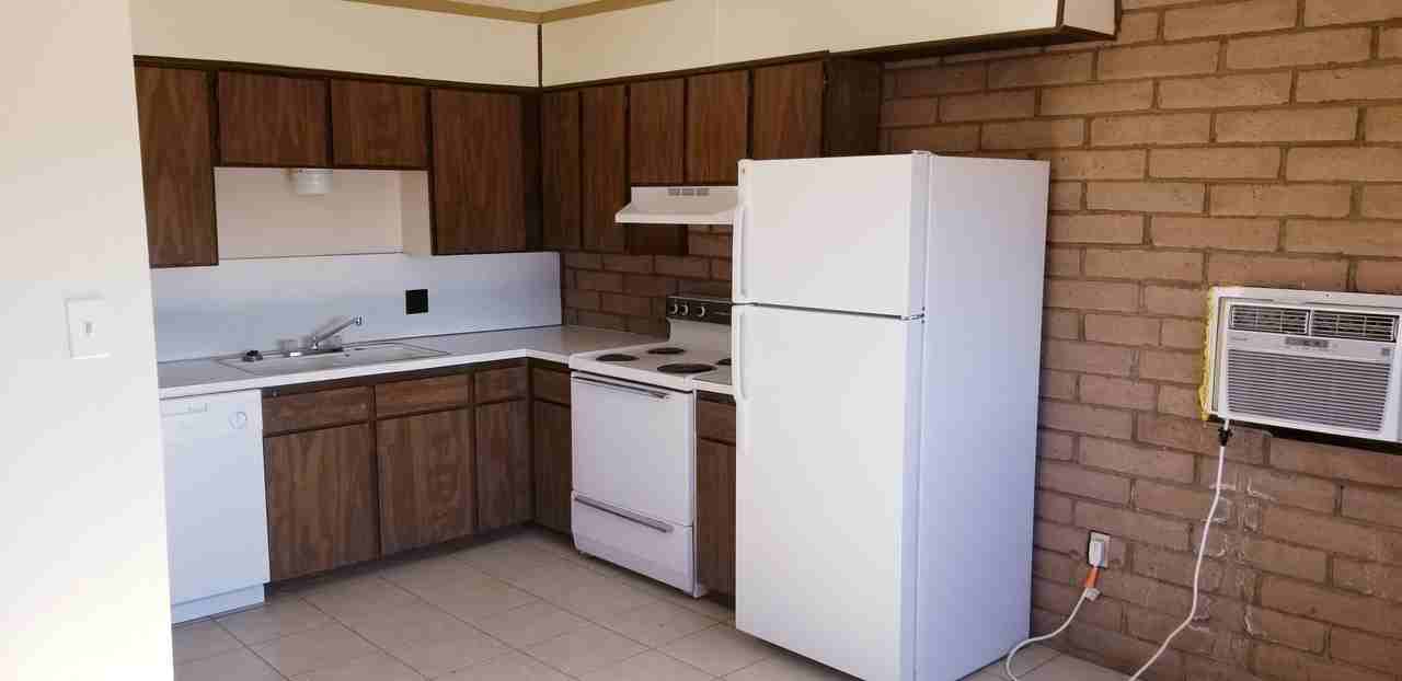 1222 W Date St - Photo 2 of 10