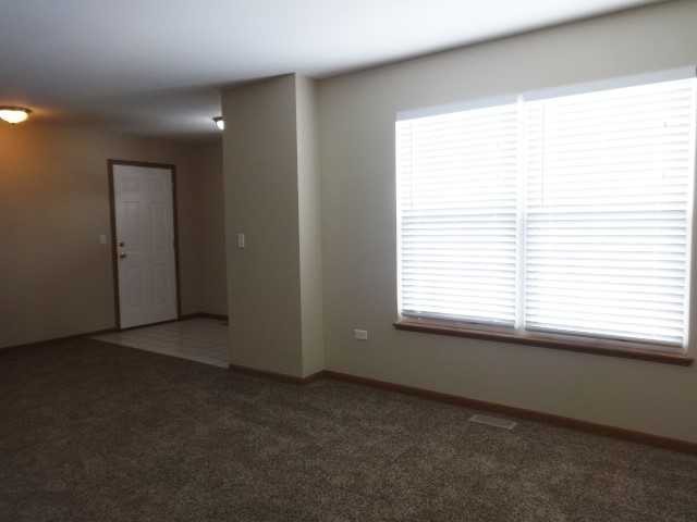 25610 S Rose Ln - Photo 2 of 19