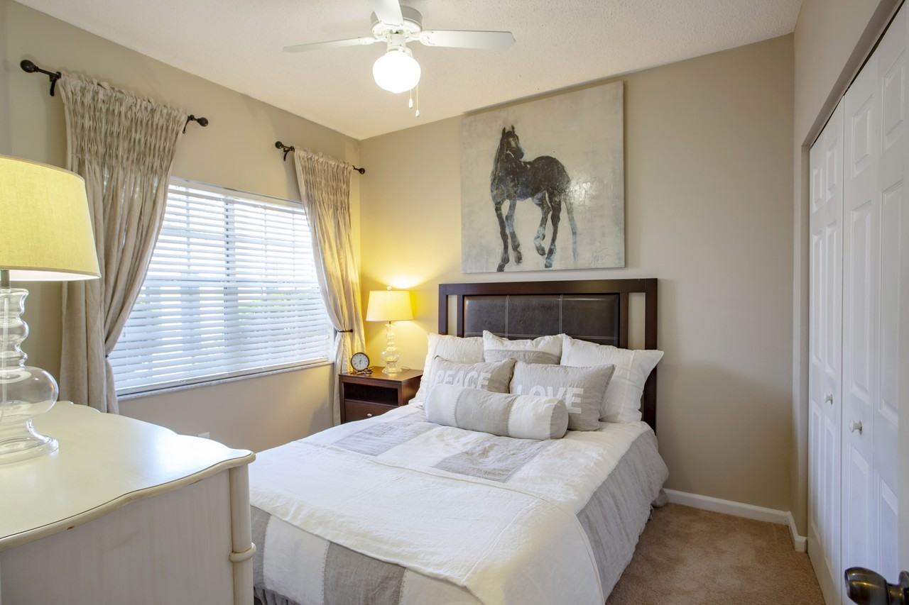 Hunters Crossing Apartments - Photo 6 of 20