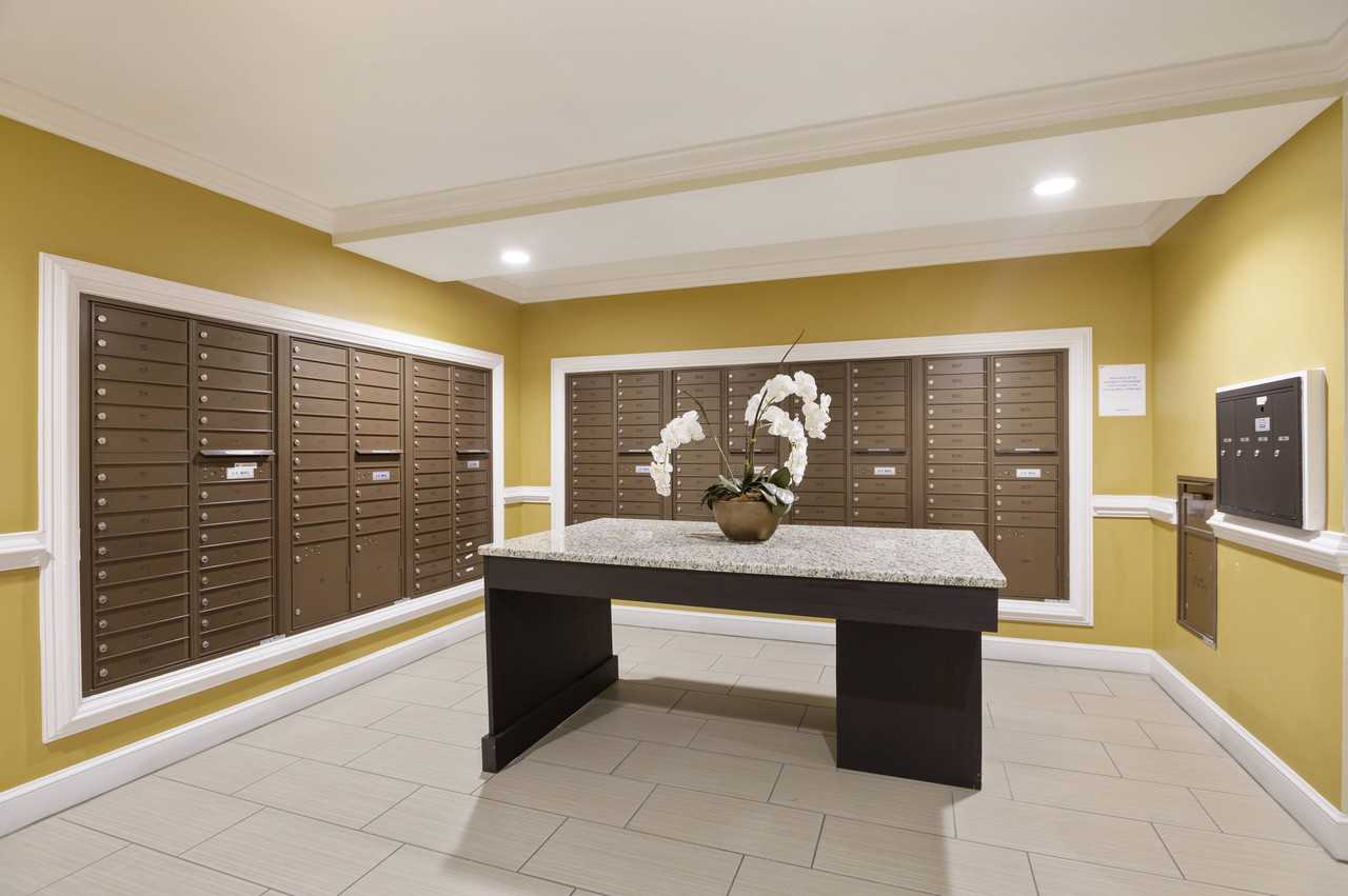 First National Apartments - Photo 5 of 28