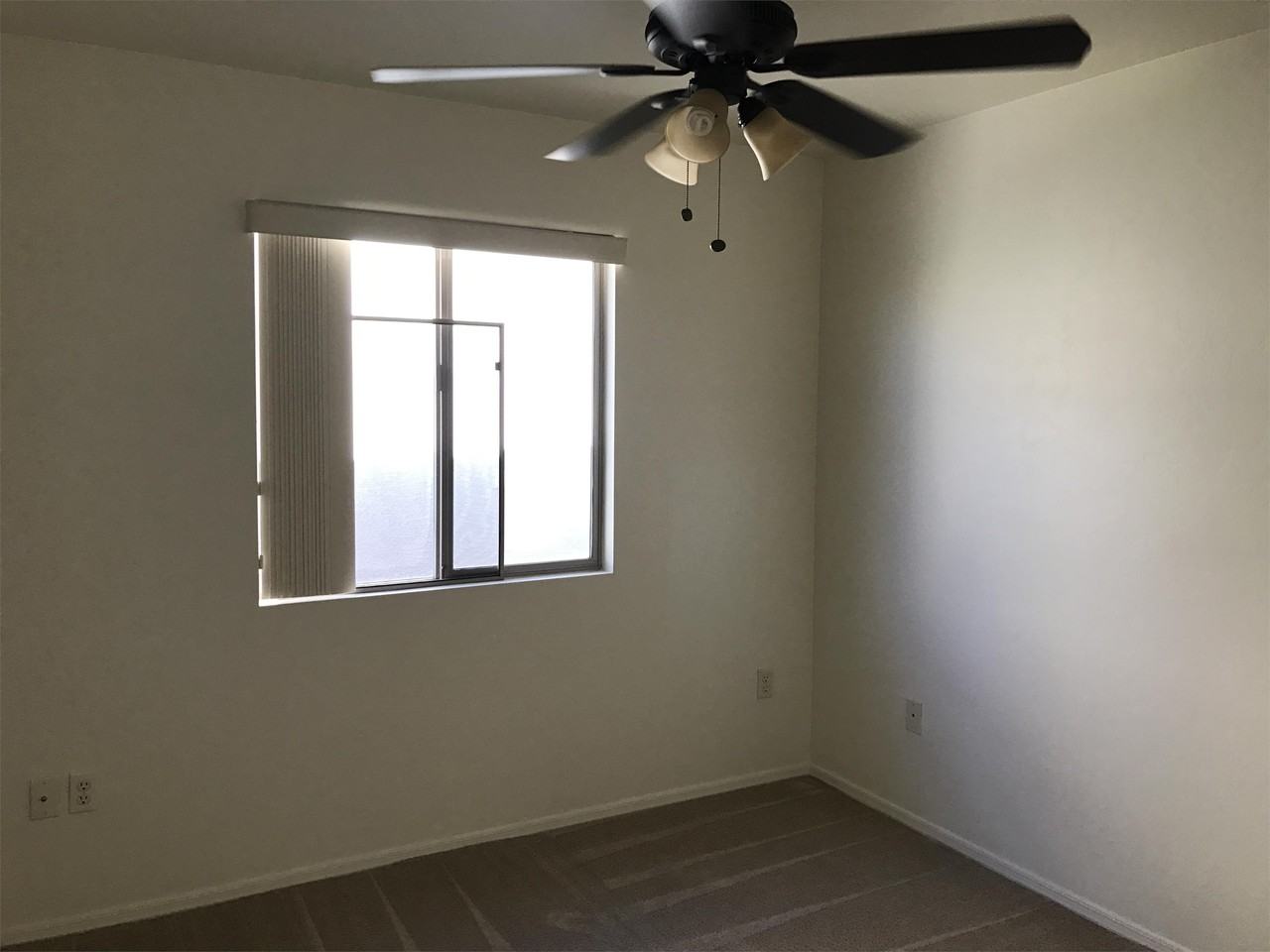 1680 West Green Thicket Way - Photo 3 of 15