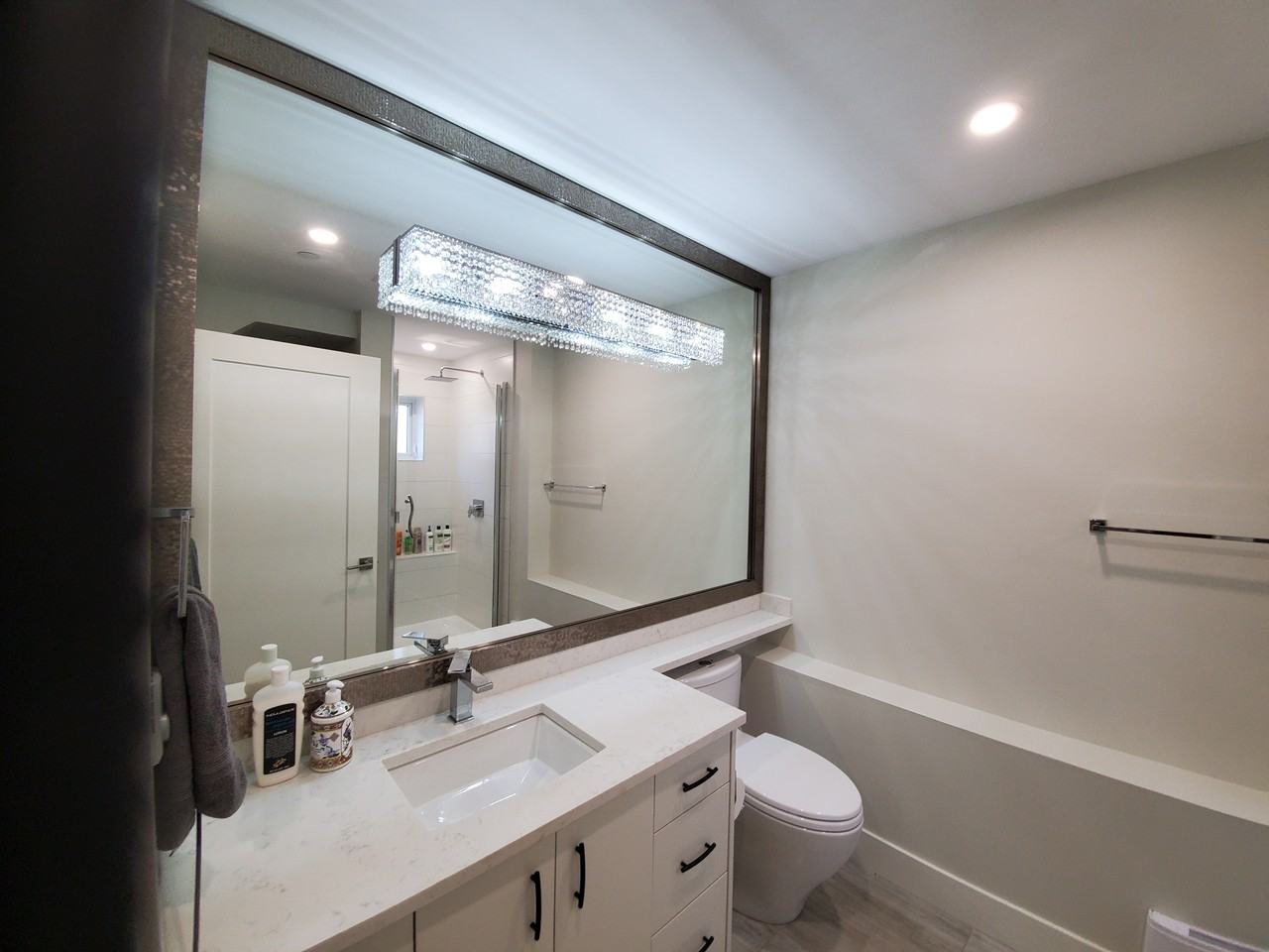 3221 East 52nd Avenue - Photo 3 of 14