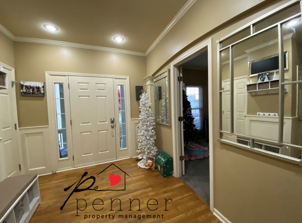 2316 Southwest River Spring Road - Photo 3 of 33