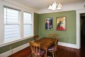 1037 Broderick St - Photo 3 of 8