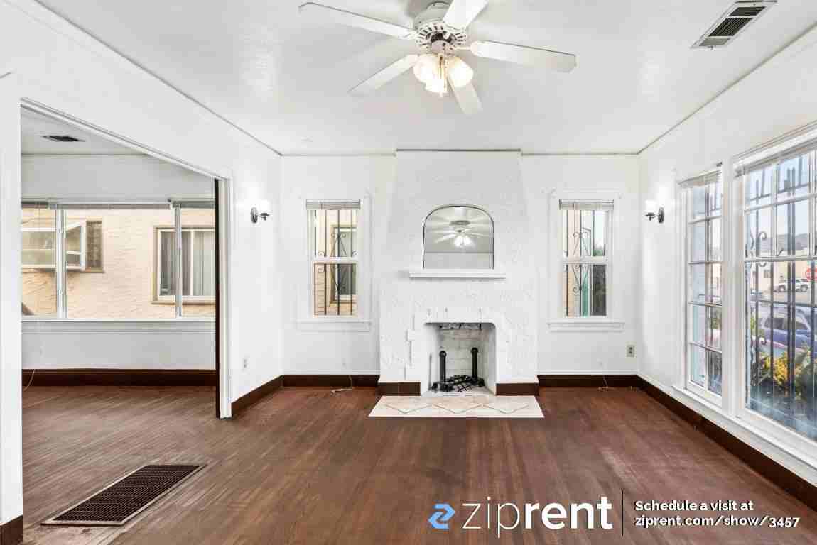 7327 Holly St - Photo 2 of 16