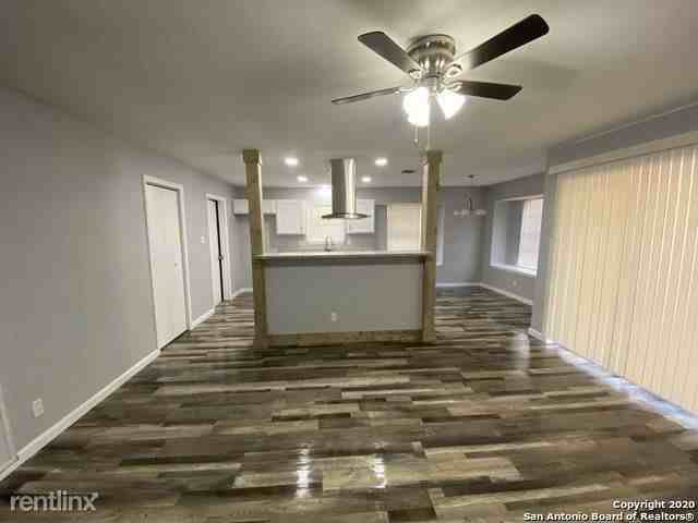 13514 Fawnwood St - Photo 2 of 16