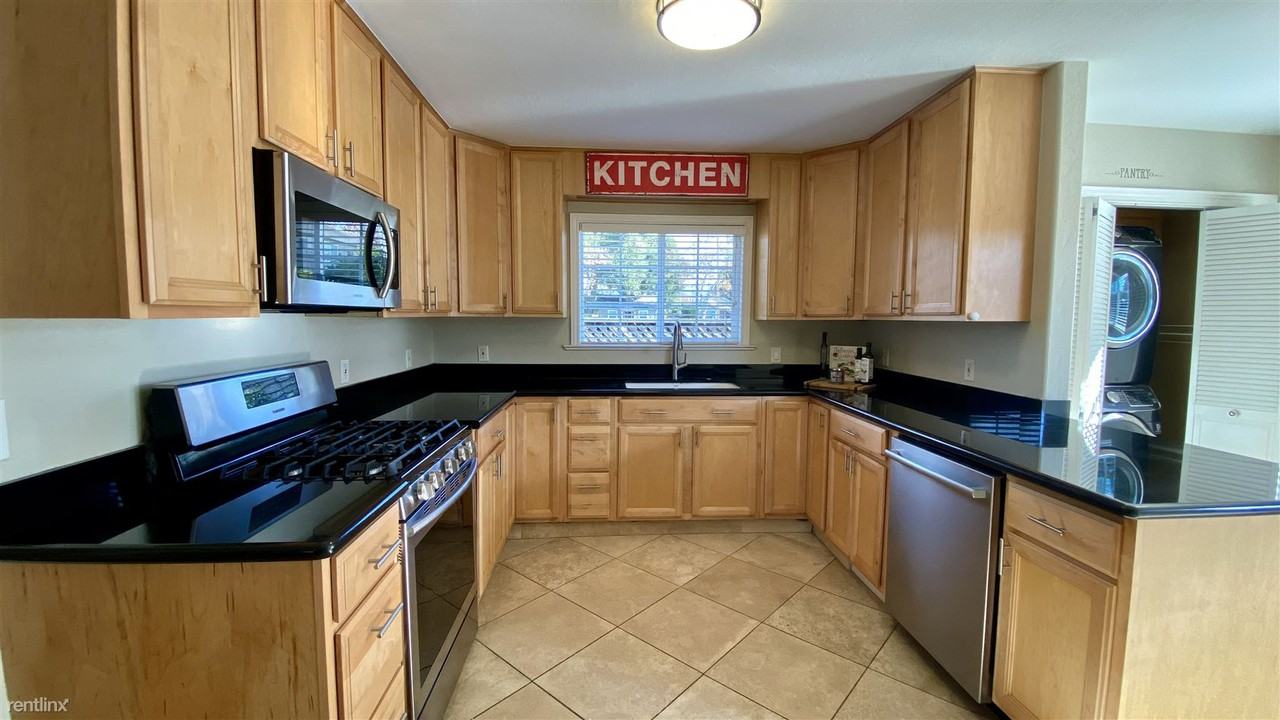 120 El Toro Ct - Photo 3 of 13