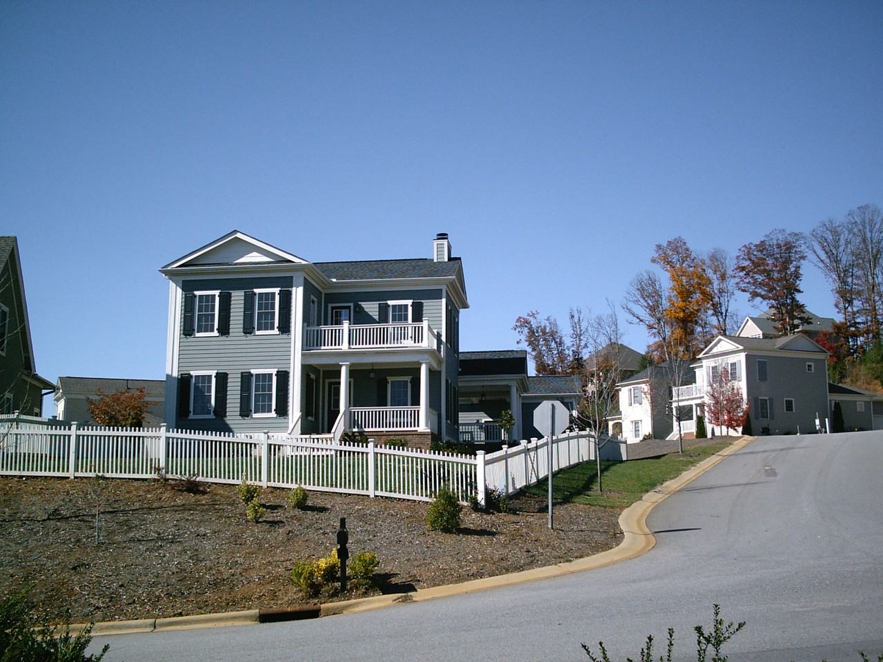 18 Dearborn St - Photo 2 of 12