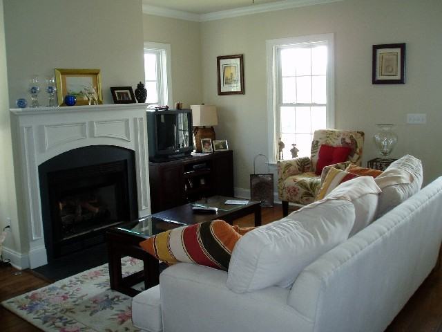 18 Dearborn St - Photo 3 of 12