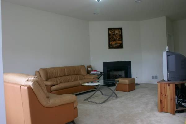 165 Forest Dr - Photo 2 of 7