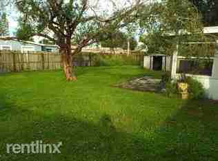 2700 Pepper Ave - Photo 2 of 9