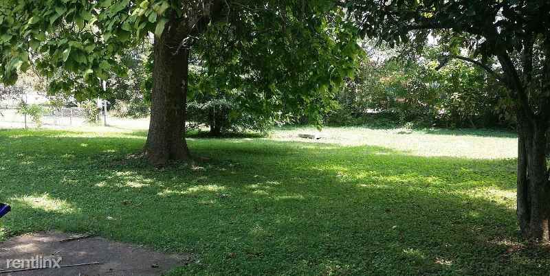 110 Hughes St - Photo 2 of 8