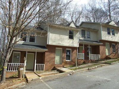 5149 Spring St - Photo 3 of 3