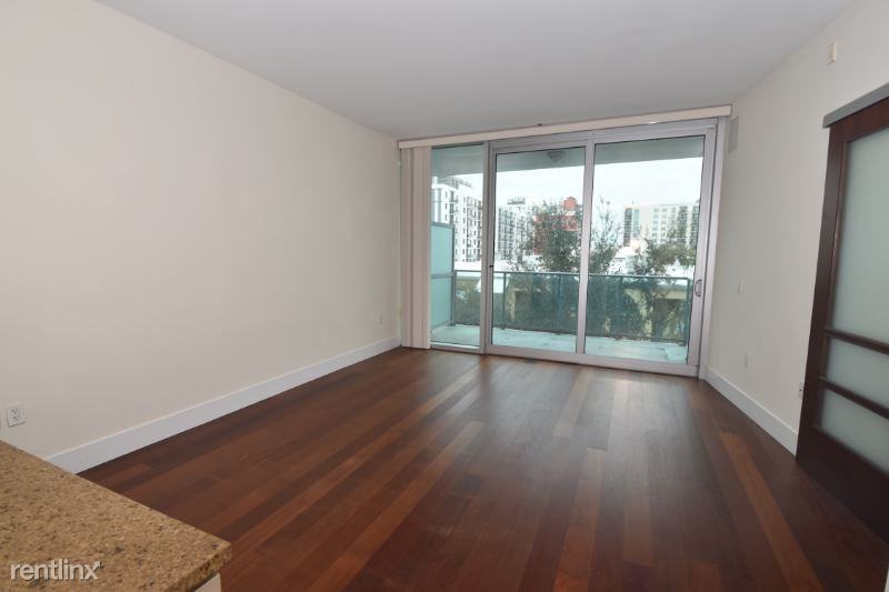 111 111 N 12th St 1308 - Photo 3 of 17