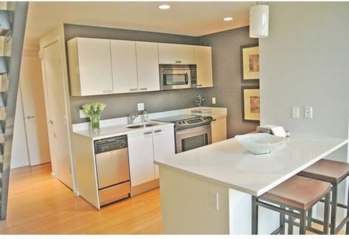 1 Earhart St #508