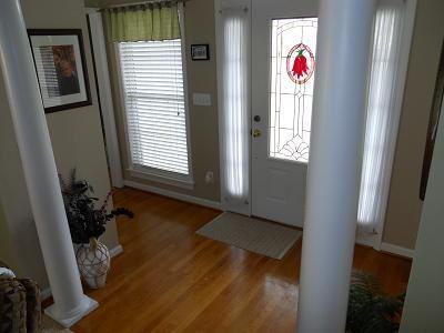 2716 Dirck Rd - Photo 3 of 15