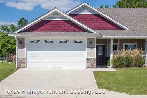 3747 Vista Cove Dr
