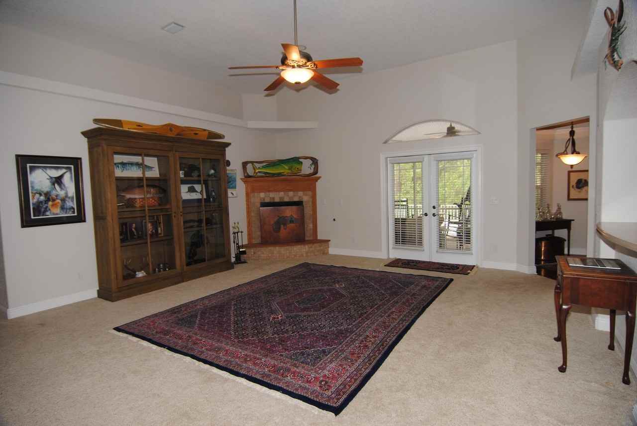 1957 Crown Pointe Blvd - Photo 3 of 21