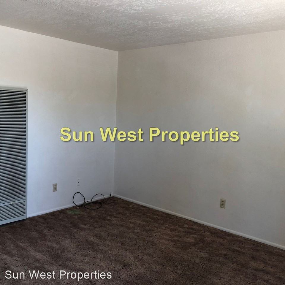 1000 Walnut - Photo 3 of 10