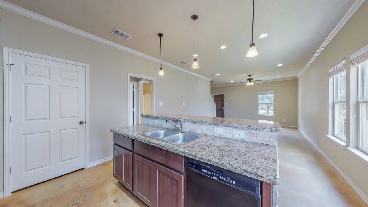 3418 Cullen Trl - Photo 6 of 35